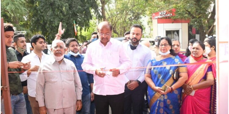 Bharatiya Janata Yuva Morcha Mumbai Organised 'Kishore Kavach' Vaccination Campaign